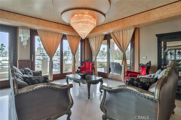 Chandelier, Interior, Living room