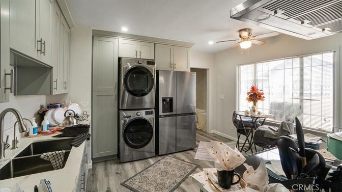 Dining room, Interior, Kitchen, Recessed Lighting, Utility Closets, Washer, Wood Texture Flooring