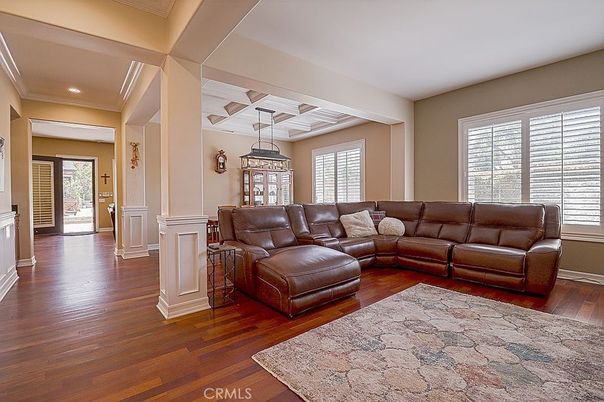 Interior, Living room, Pendant Lights, Recessed Lighting, Wood Texture Flooring