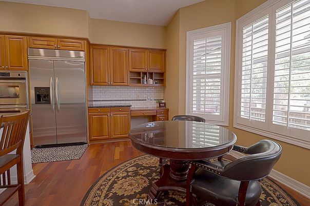 Dining room, Interior, Kitchen, Stainless Steel Appliances, Wood Texture Flooring