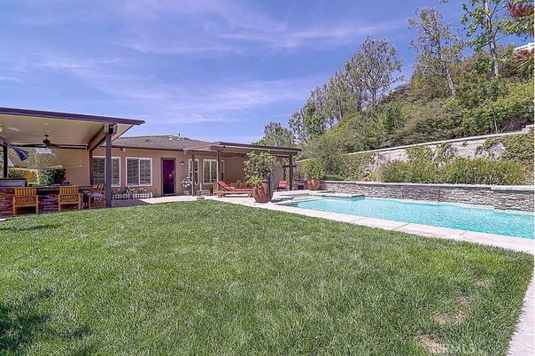 Backyard, Exterior, Pool