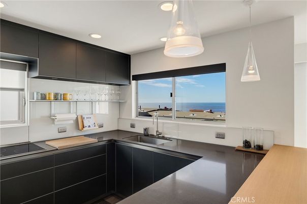 Interior, Kitchen, Pendant Lights, Recessed Lighting, Water