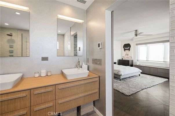 Bathroom, Bedroom, Dual Sink Vanities, Interior, Recessed Lighting