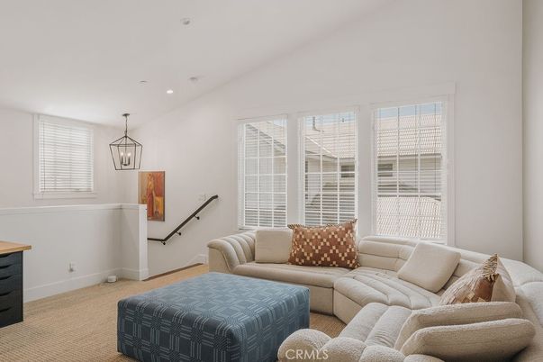 Interior, Living room, Pendant Lights, Recessed Lighting