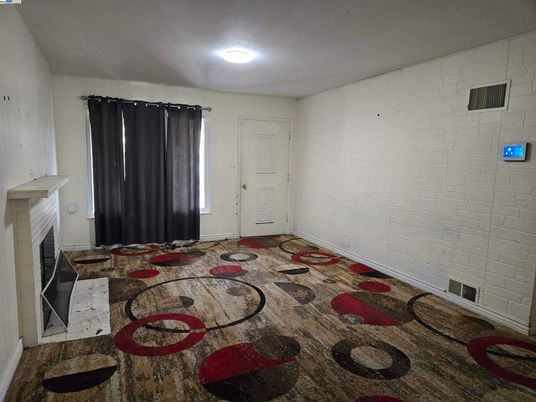 Empty room, Fireplace, Interior