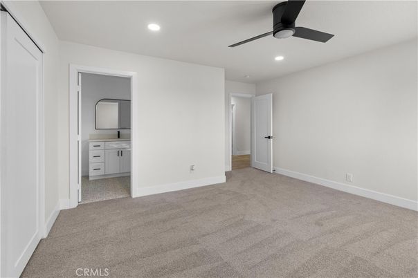 Bathroom, Empty room, Interior, Recessed Lighting