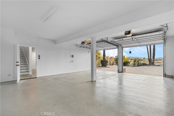 Garage, Interior