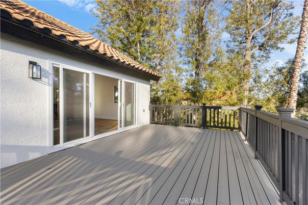Exterior, Wood Texture Flooring