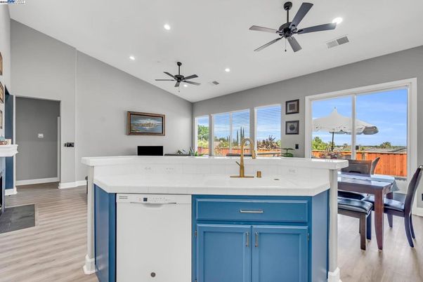 Dining room, Interior, Kitchen, Recessed Lighting, Water, Wood Texture Flooring