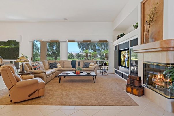 Fireplace, Interior, Living room