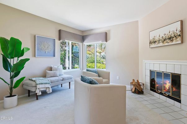 Fireplace, Interior, Living room