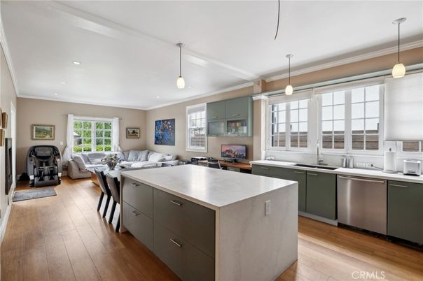 Interior, Kitchen, Living room, Pendant Lights, Recessed Lighting, Wood Texture Flooring