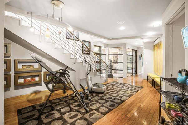 Fitness Equipment, Interior, Pendant Lights, Recessed Lighting, Wood Texture Flooring