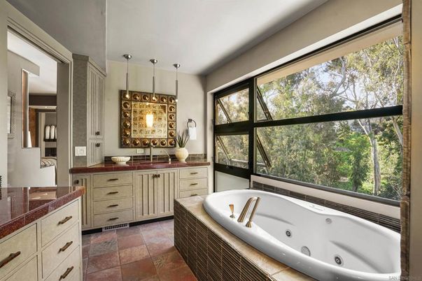 Bathroom, Interior, Pendant Lights