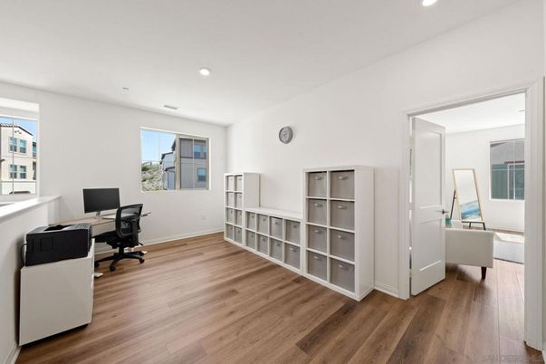 Home Office, Interior, Recessed Lighting, Wood Texture Flooring