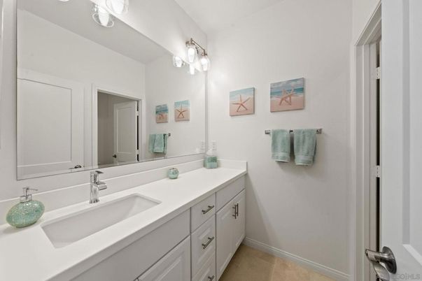 Bathroom, Dual Sink Vanities, Interior