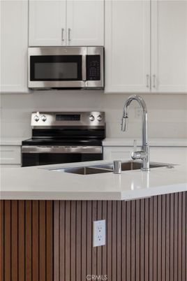 Interior, Kitchen, Stainless Steel Appliances