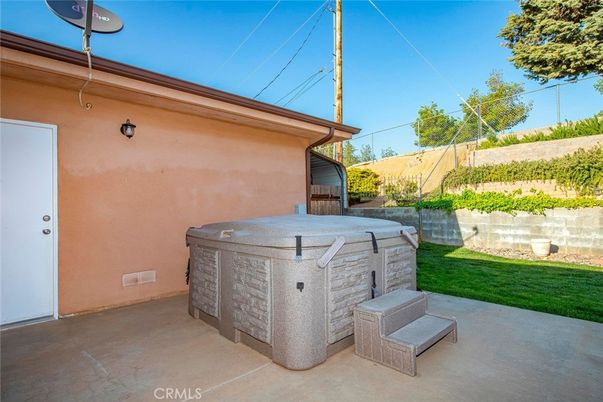 Exterior, Hot Tub
