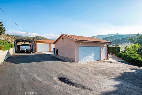 Detached Garage, Exterior