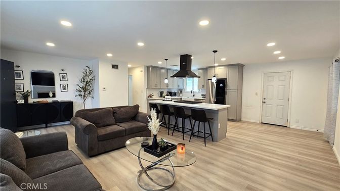 Interior, Kitchen, Living room, Pendant Lights, Recessed Lighting, Wood Texture Flooring