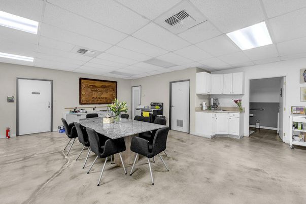 Dining room, Interior, Kitchen, Recessed Lighting