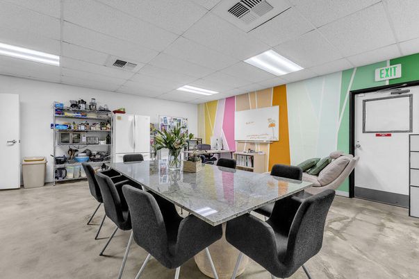 Dining room, Interior, Recessed Lighting