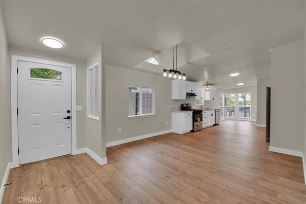 Interior, Kitchen, Pendant Lights, Wood Texture Flooring