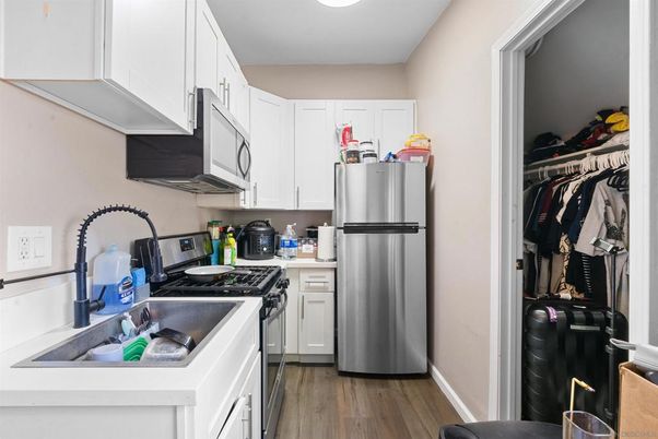 Interior, Kitchen, Wood Texture Flooring