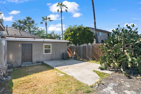 Backyard, Exterior