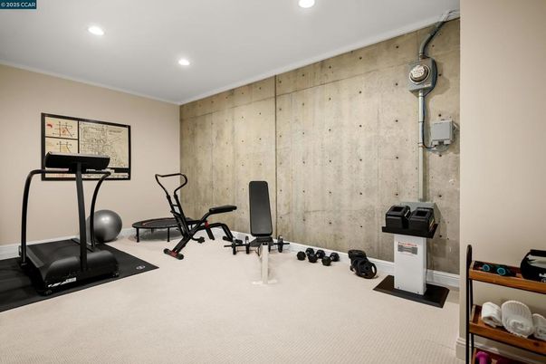 Fitness Equipment, Interior, Recessed Lighting