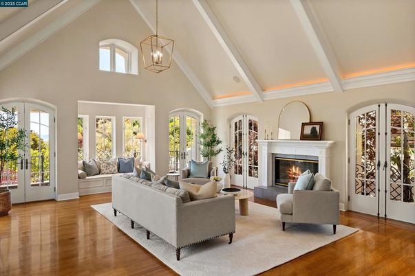 Fireplace, Interior, Living room, Pendant Lights, Recessed Lighting, Wood Texture Flooring