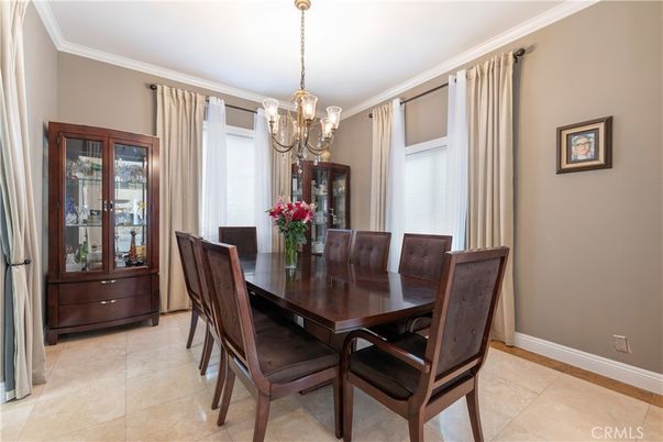 Chandelier, Dining room, Interior
