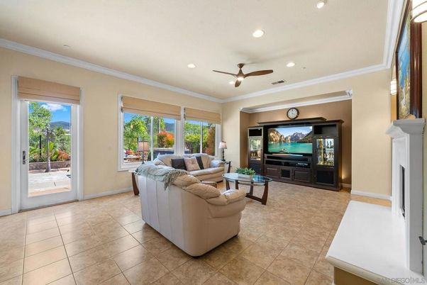 Fireplace, Interior, Living room, Recessed Lighting