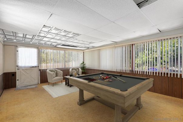 Billiard Table, Game Room, Interior