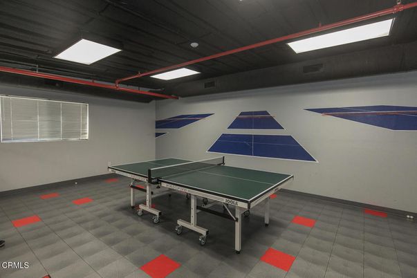 Game Room, Interior, Recessed Lighting