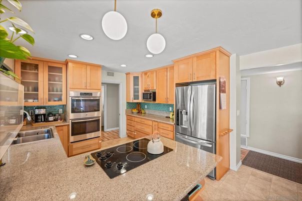 Interior, Kitchen, Pendant Lights, Recessed Lighting, Stainless Steel Appliances