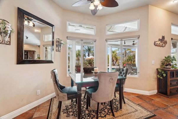 Dining room, Interior, Recessed Lighting