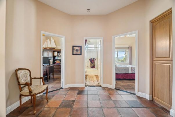 Fireplace, Interior, Kitchen