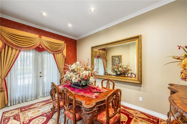 Dining room, Interior, Recessed Lighting
