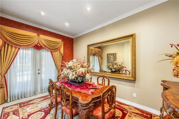 Dining room, Interior, Recessed Lighting