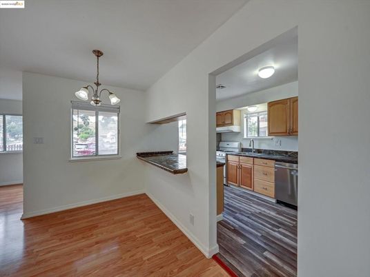 Interior, Kitchen, Pendant Lights, Wood Texture Flooring