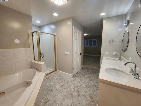 Bathroom, Dual Sink Vanities, Glass Shower, Interior, Recessed Lighting