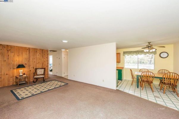Dining room, Empty room, Interior, Recessed Lighting, Wooden Walls