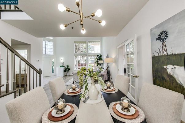 Dining room, Interior
