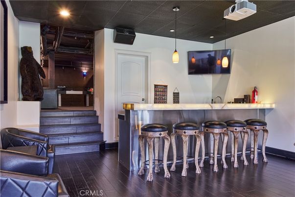 Interior, Pendant Lights, Recessed Lighting, Wood Texture Flooring