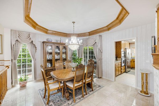 Chandelier, Dining room, Interior, Kitchen