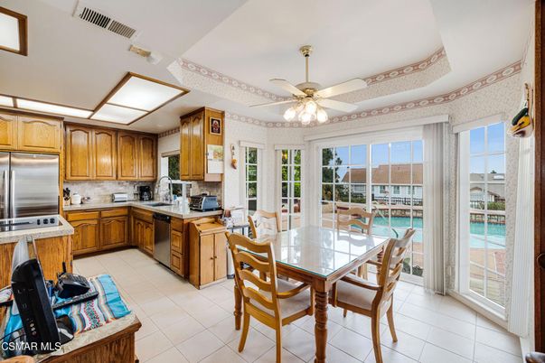 Dining room, Interior, Kitchen, Stainless Steel Appliances