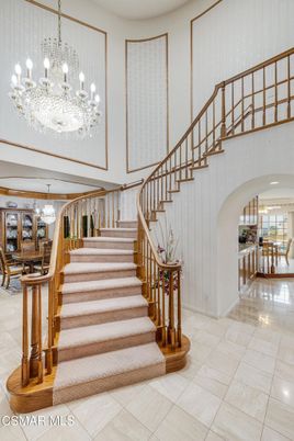 Chandelier, Dining room, Interior