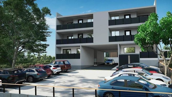 Exterior, Facade, Modern