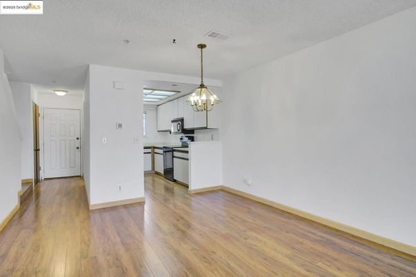 Interior, Kitchen, Pendant Lights, Wood Texture Flooring